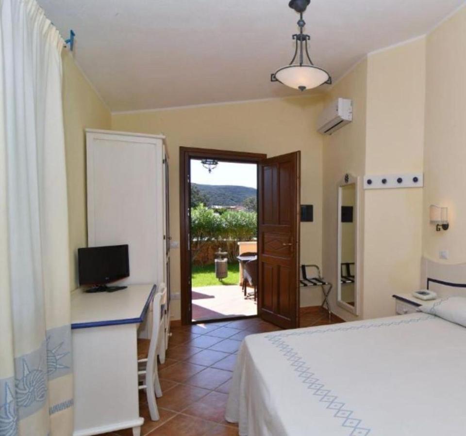 Li Suari Club Village San Teodoro  Esterno foto