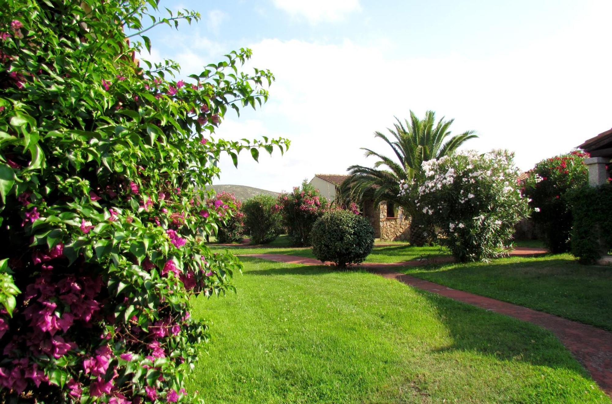 Li Suari Club Village San Teodoro  Esterno foto
